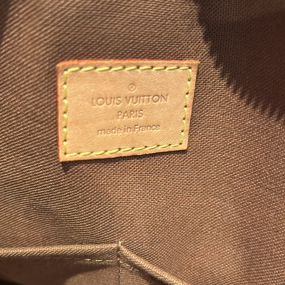 Louis Vuitton Monogram Eole 50 - Picture 11 of 16